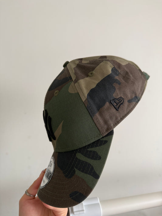 newera camo fitted cap
